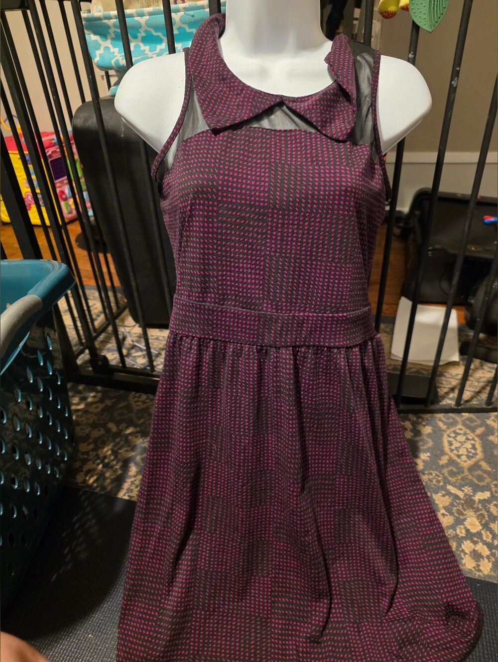 Red Camel Size Medium Dress